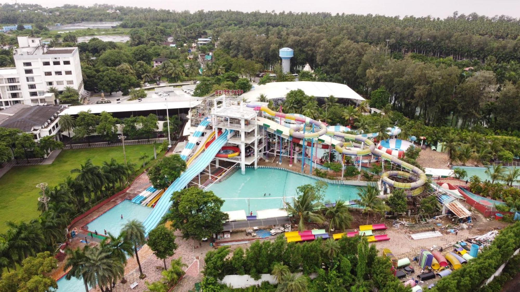 Hotel Ambica Daman Exteriér fotografie